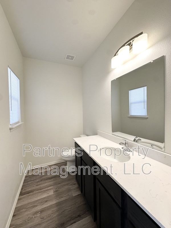 821 S Benchmark Ln - Photo 6 of 16