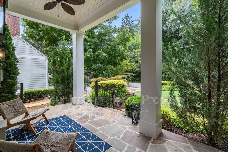 437 Mimosa Dr - Photo 2 of 33