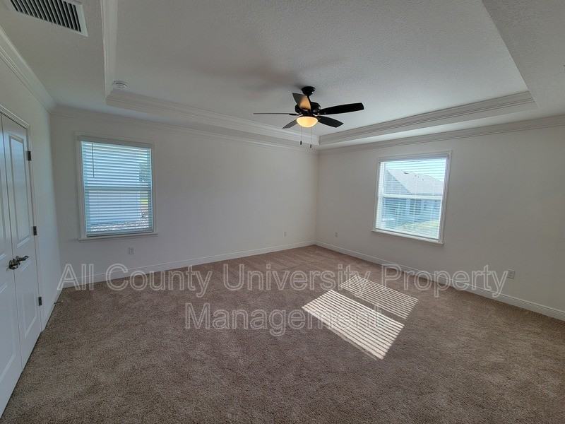 24361 Nw 13th Blvd - Photo 4 of 14