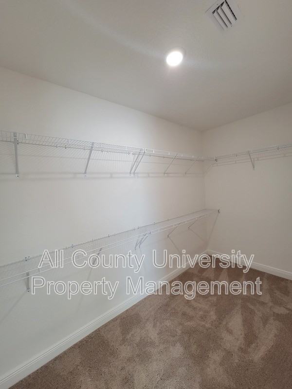 24361 Nw 13th Blvd - Photo 6 of 14