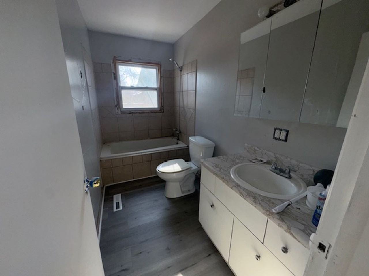 3010 S Phillips Ave - Photo 3 of 7