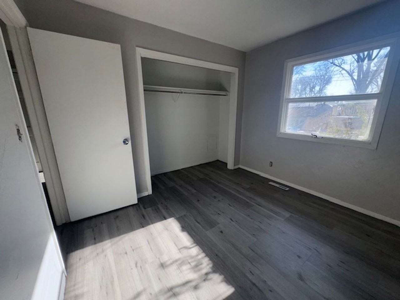 3010 S Phillips Ave - Photo 5 of 7