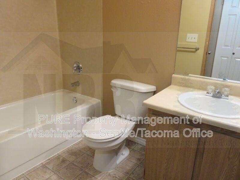 3428 I St Ne #S303 - Photo 6 of 17