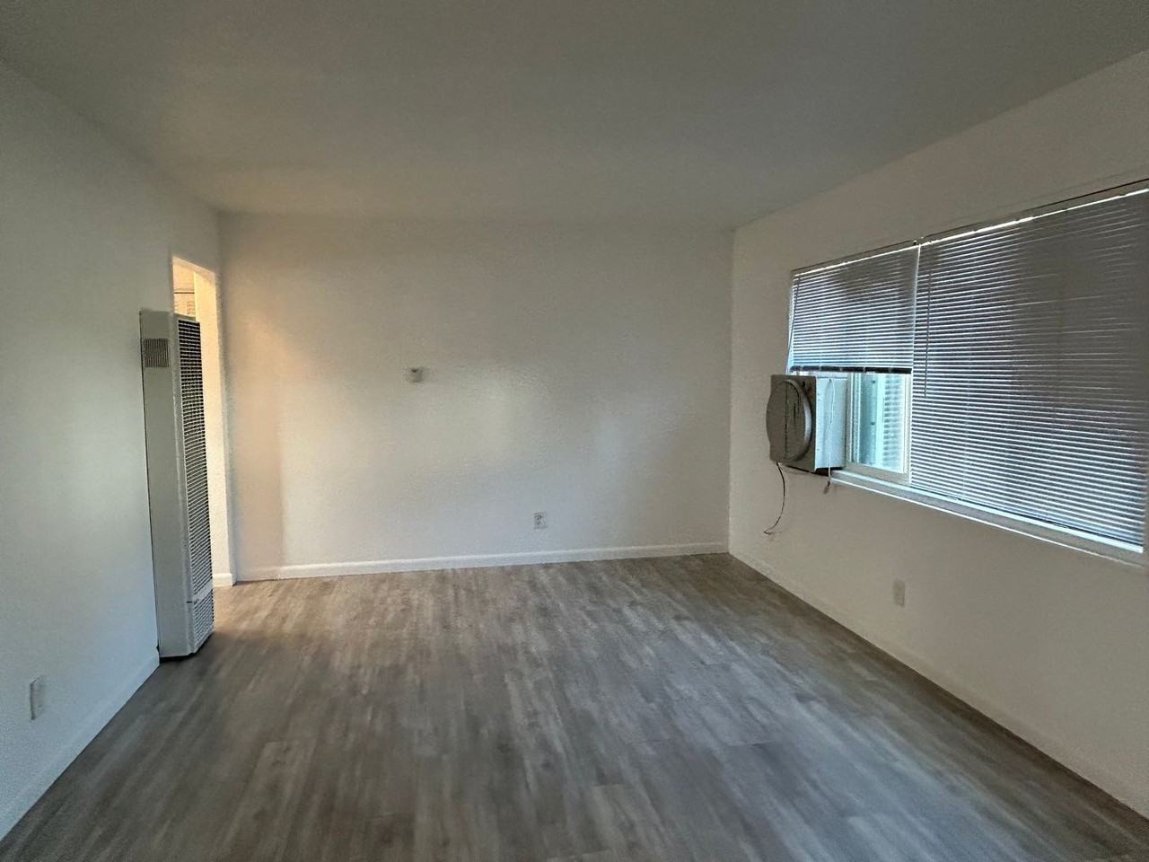 1755 Boynton Ave - Photo 3 of 6