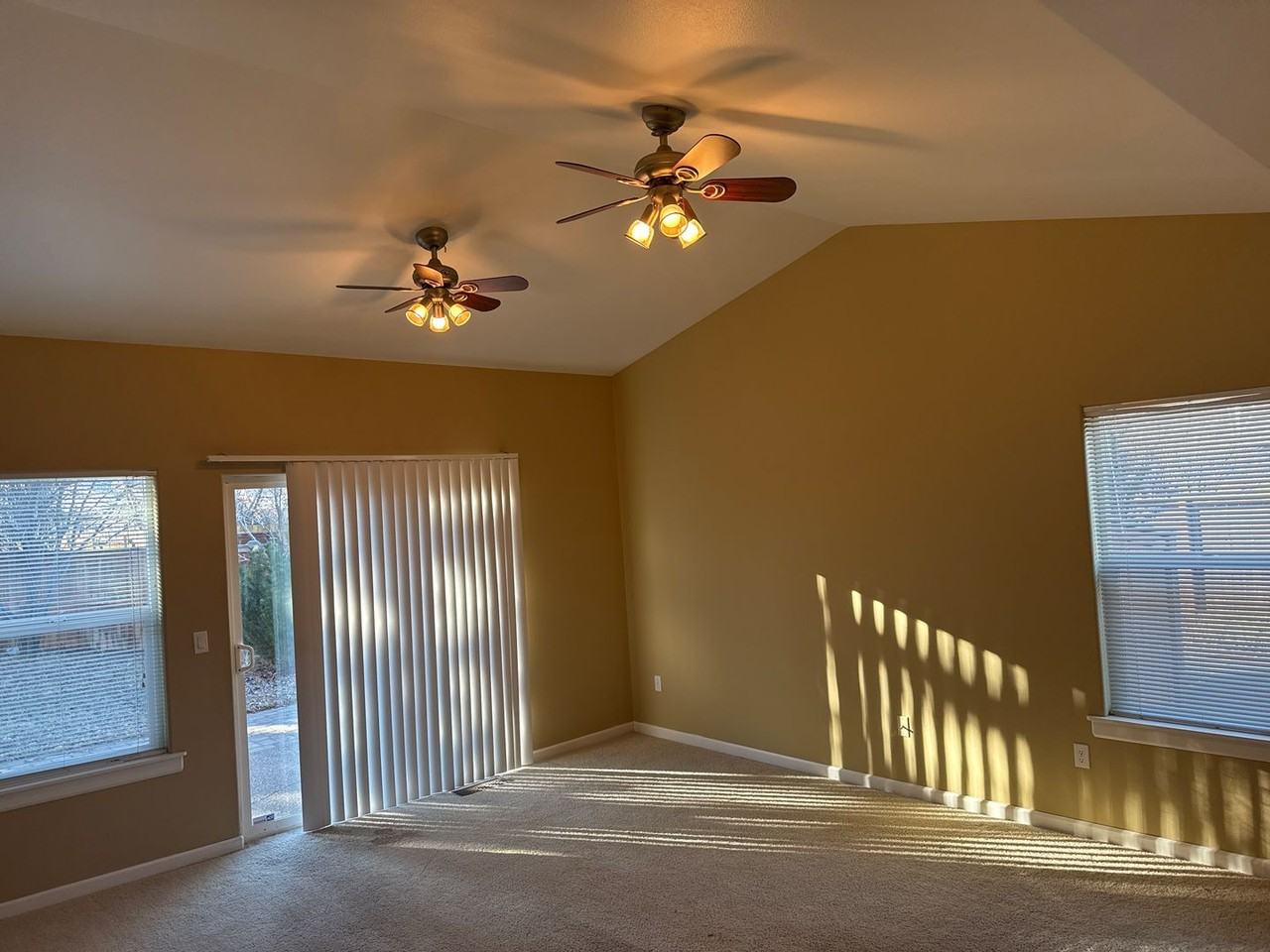 21183 Copperfield Ave - Photo 2 of 16
