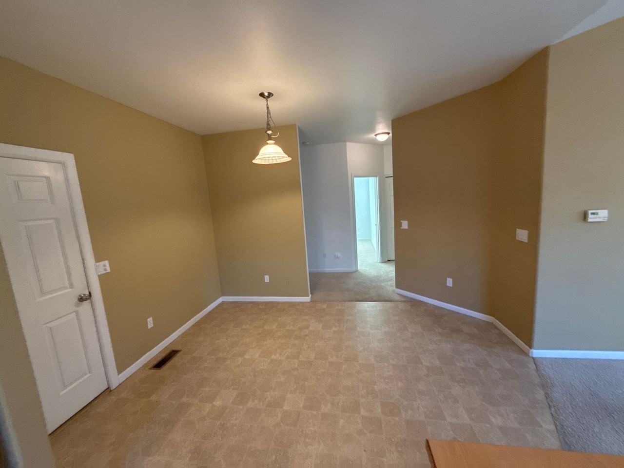 21183 Copperfield Ave - Photo 5 of 16