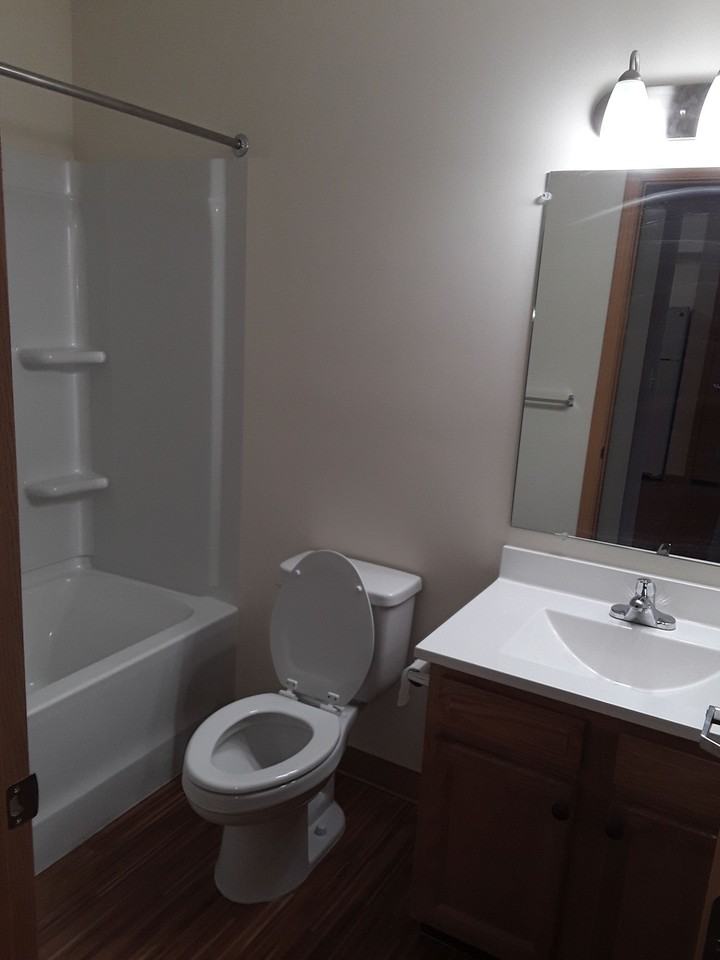 Central Lake Townhouses - Photo 4 of 5