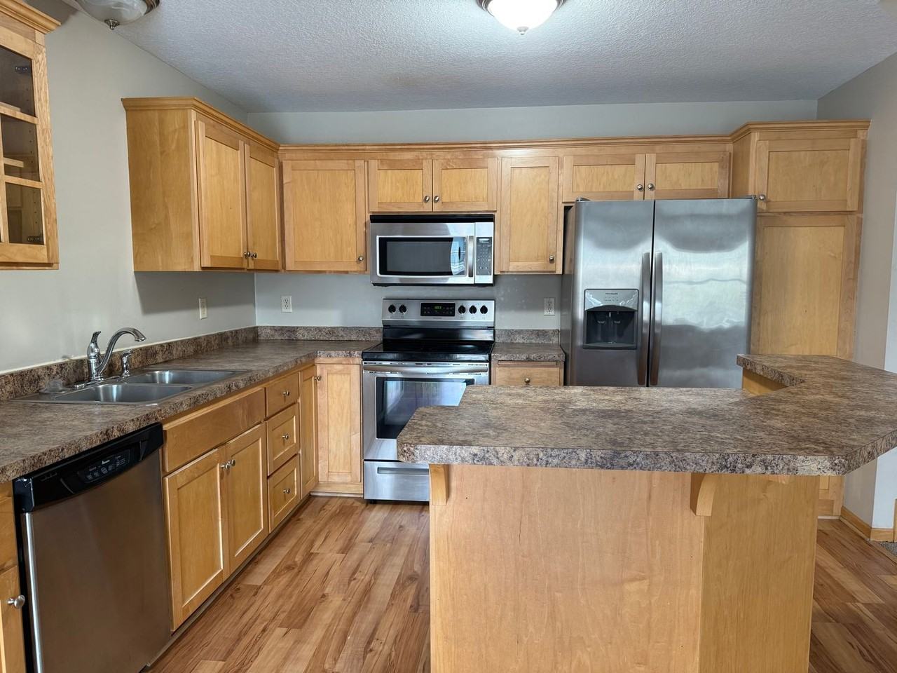 1873 Garden Way - Photo 5 of 20