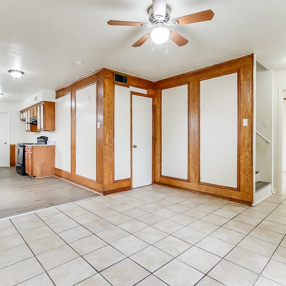 704 Skyline Drive - Photo 2 of 21