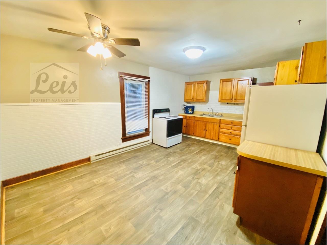 59 1/2 East Dayton Street - Photo 2 of 15