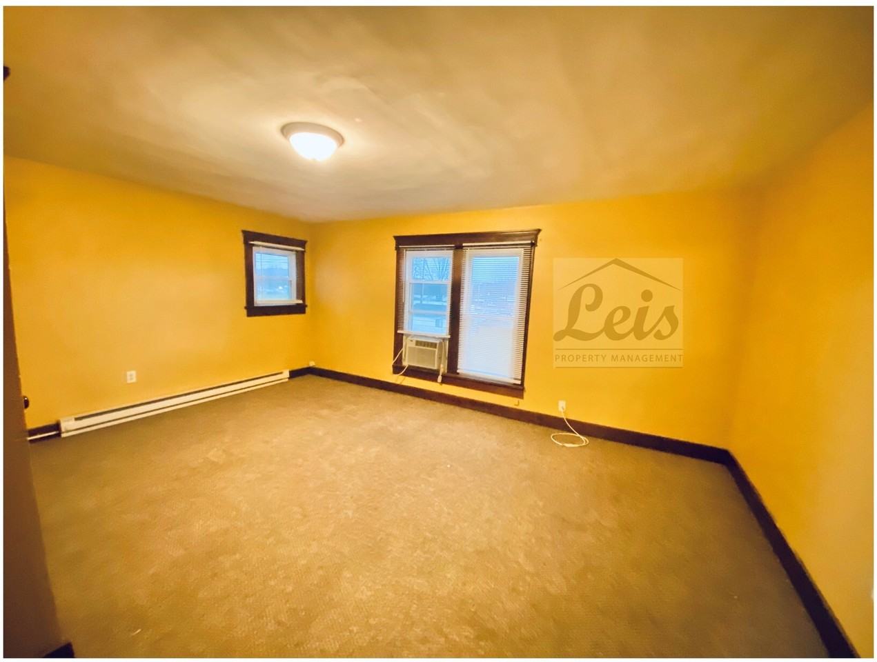 59 1/2 East Dayton Street - Photo 3 of 15