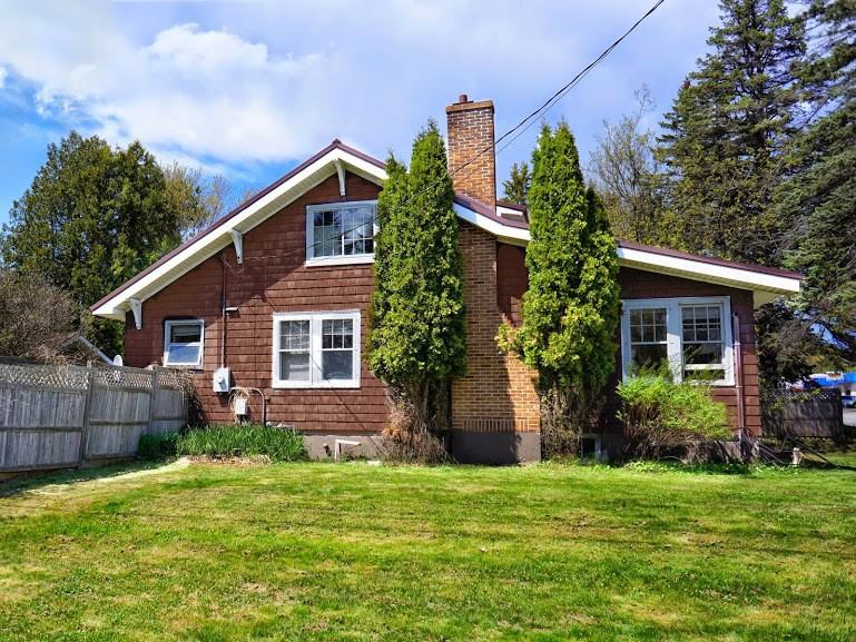 1403 Kenwood Ave - Photo 2 of 43