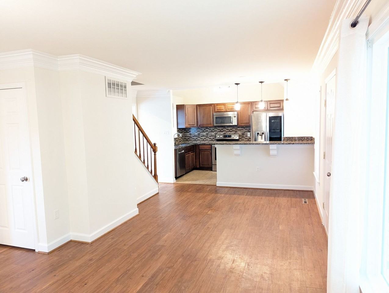 6590 Hemlock Point Rd - Photo 3 of 50