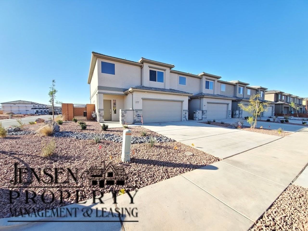 321 W Red Vista Dr - Photo 4 of 49