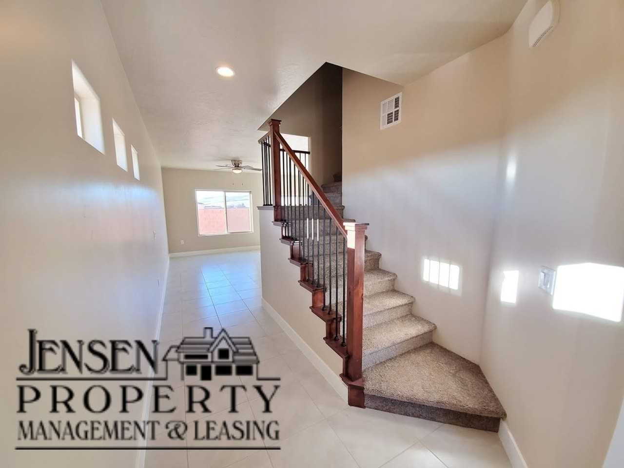 321 W Red Vista Dr - Photo 7 of 49