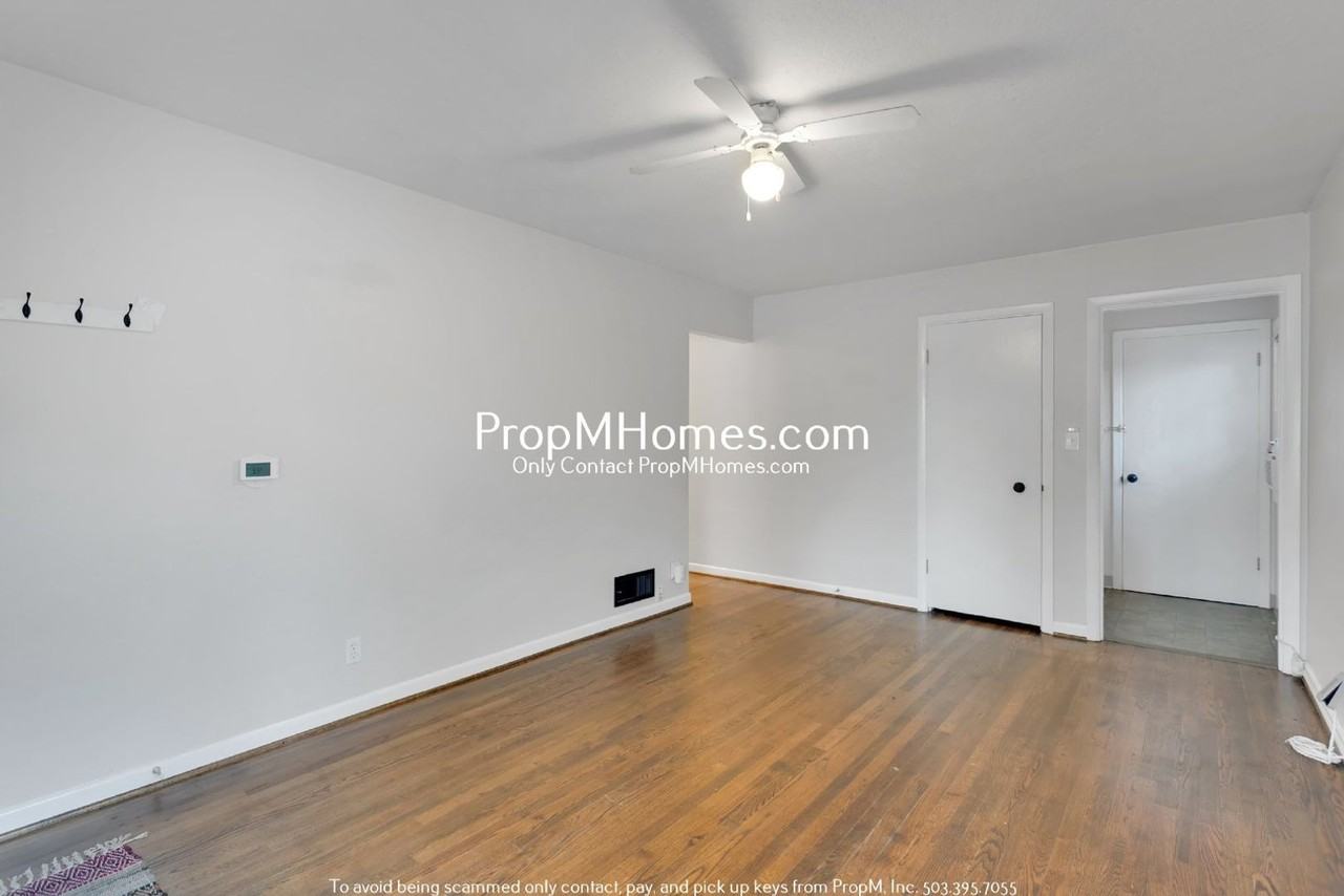 4136 N Willis Blvd - Photo 4 of 21