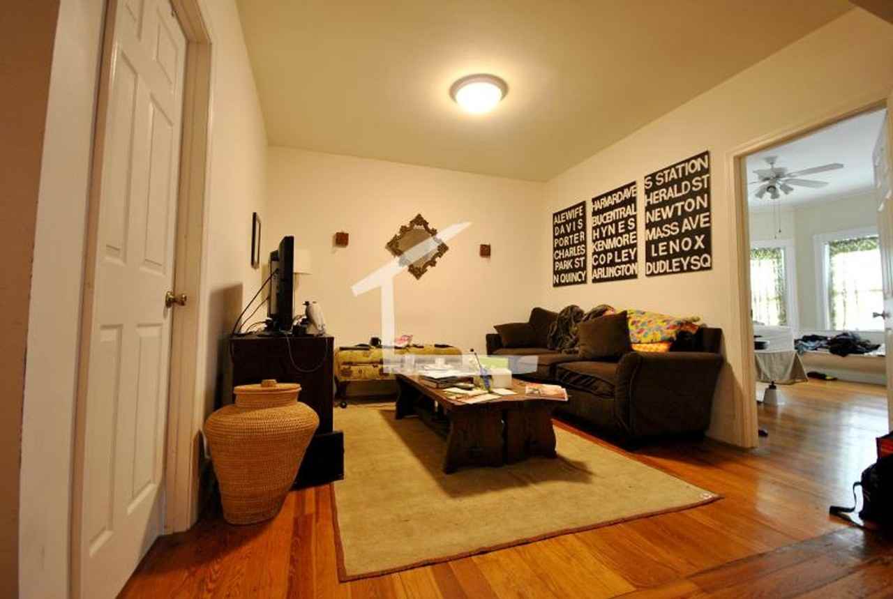 45 Addington Rd - Photo 4 of 9