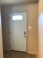 featured image of 1901 W Nettleton Ave