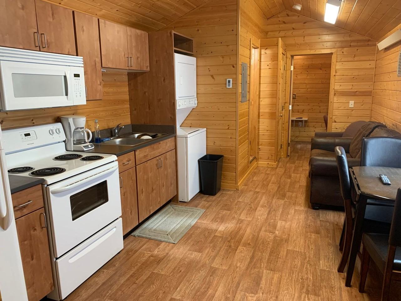 4139 Arden Ave - Photo 3 of 27