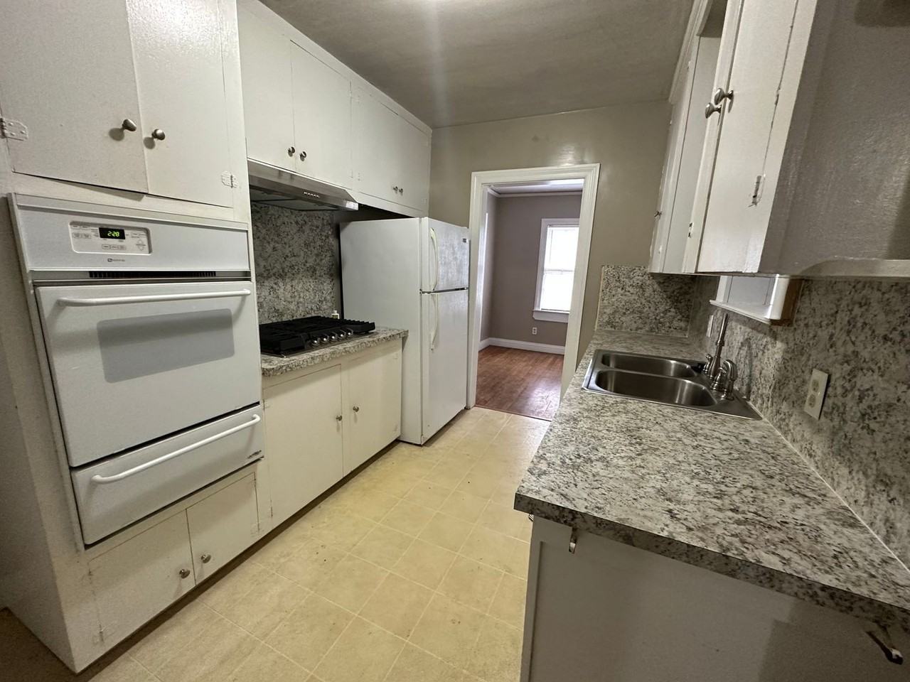 602 Talaflo St - Photo 5 of 13