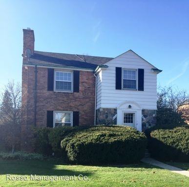 820-822/784-786 HENRIETTA - Photo 2 of 5