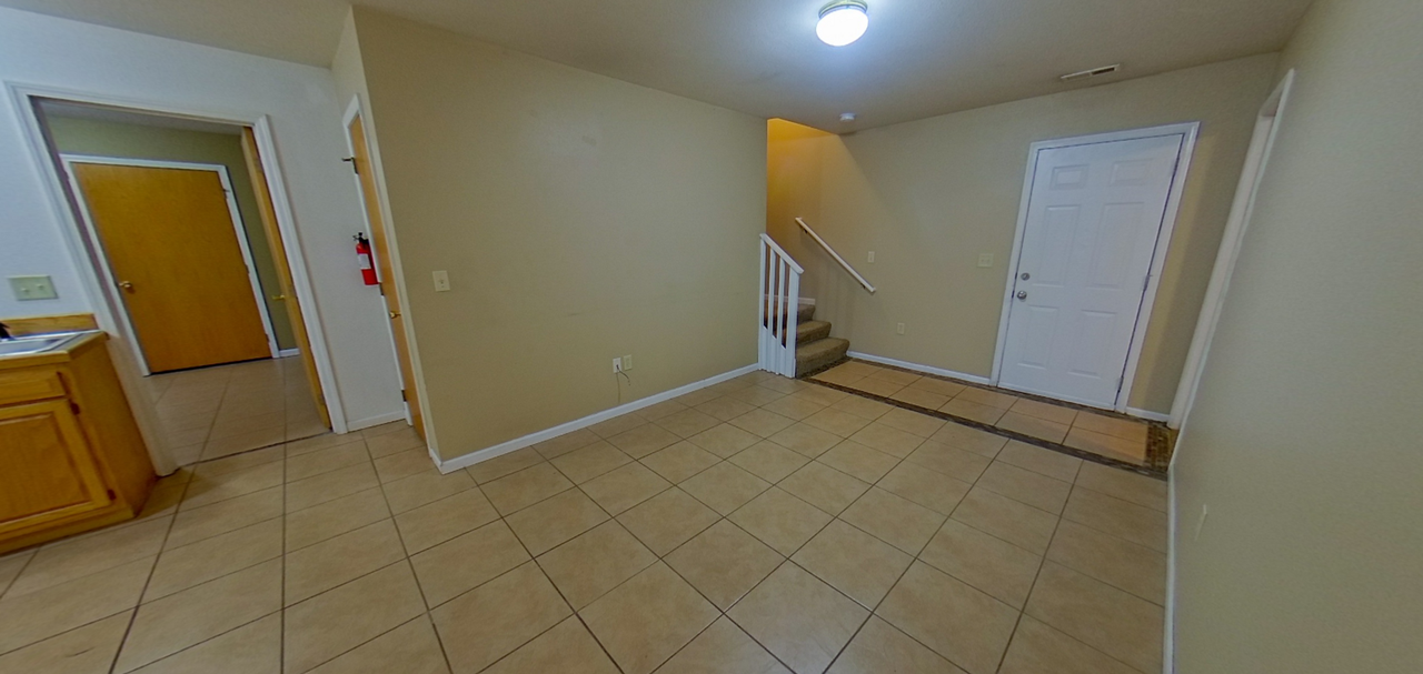 622 Bluemont Avenue - Photo 2 of 14