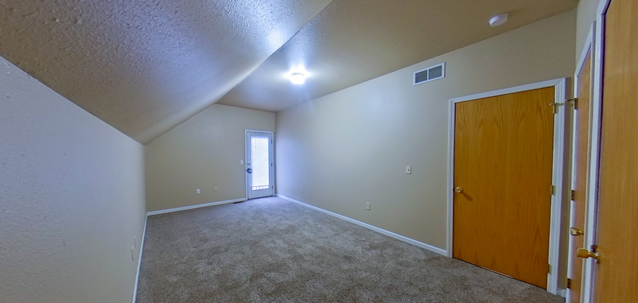 622 Bluemont Avenue - Photo 4 of 14