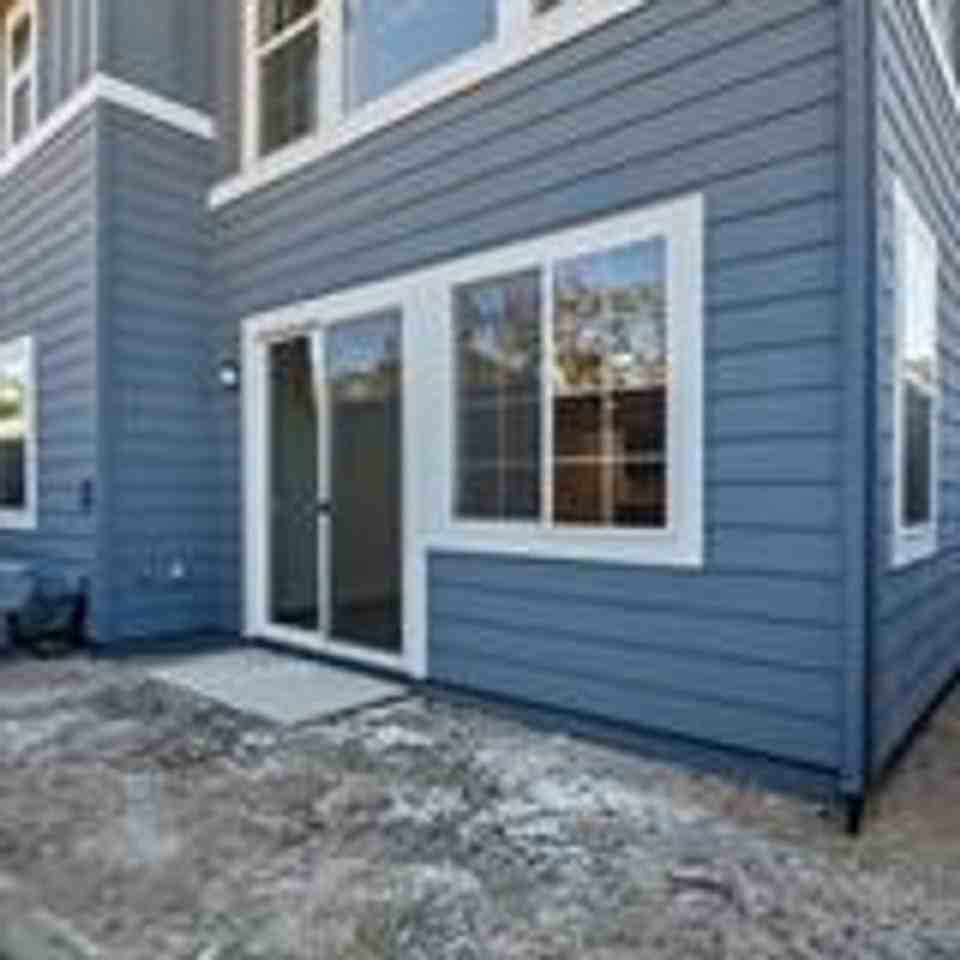 6911 Peak Way - Photo 3 of 36
