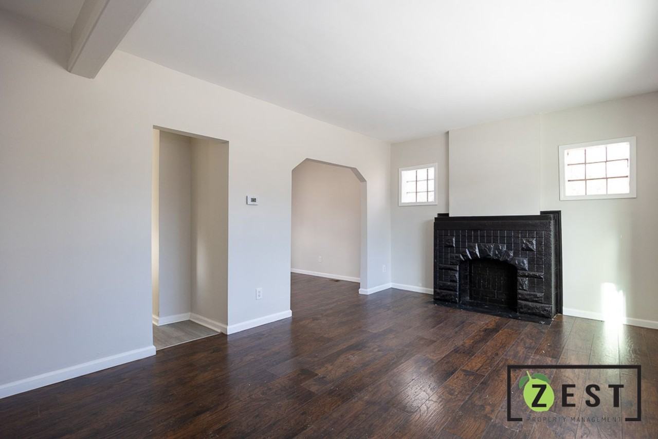 15827 Tracey St - Photo 3 of 35