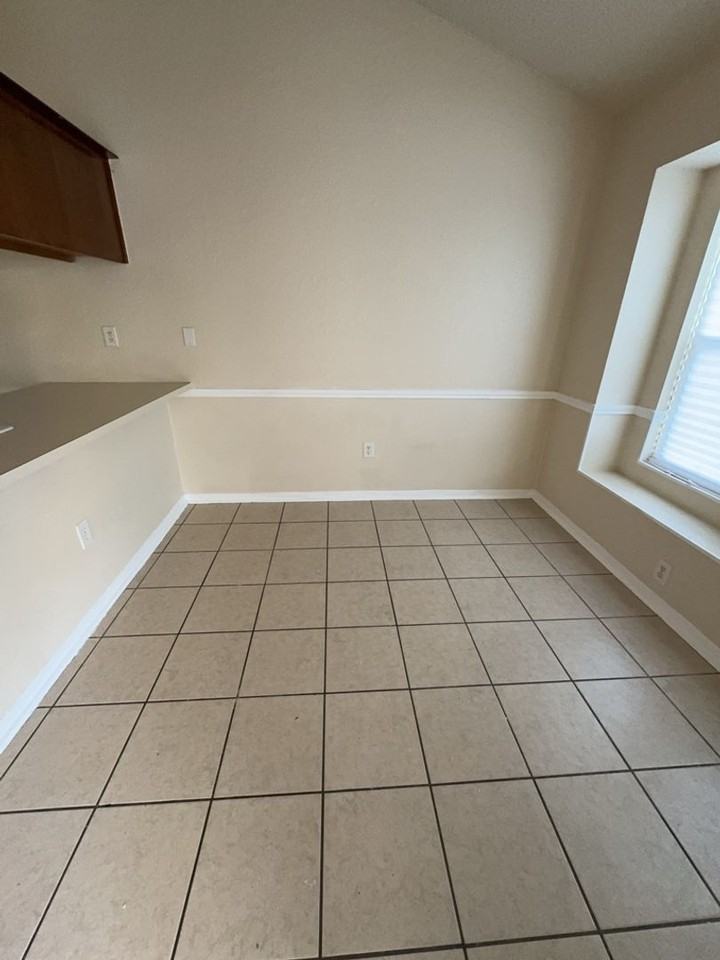 206 South Dr - Photo 2 of 11