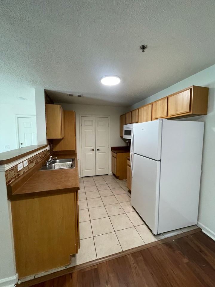 Spring Lake - Photo 3 of 10