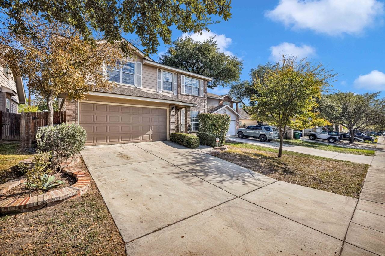 1214 Coral Bay - Photo 2 of 27