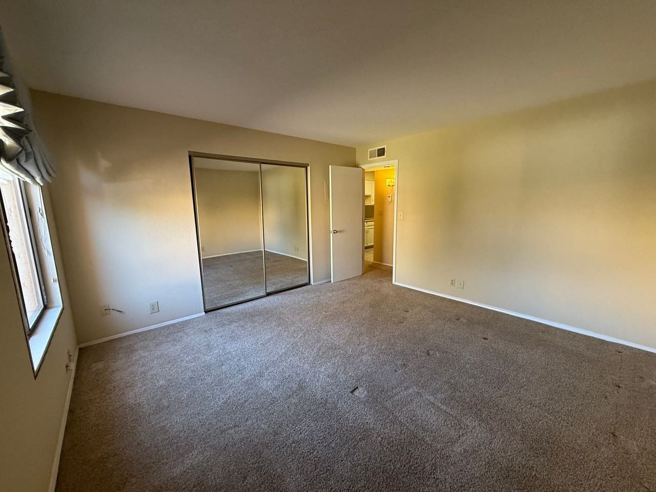 6332 El Camino Real St Ne - Photo 6 of 10