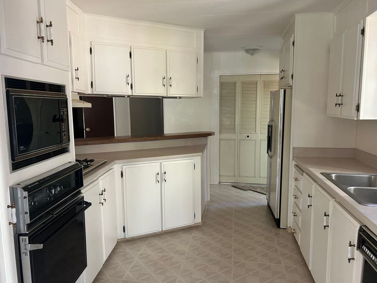 6215 Steiffer Rd - Photo 3 of 21