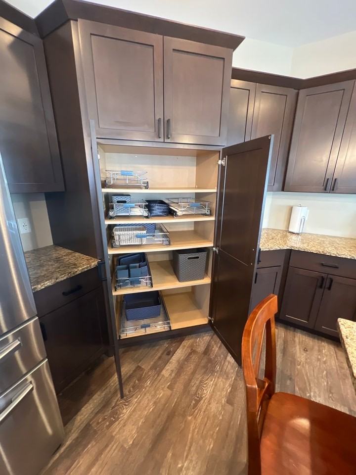 8916 Pine Hollow Pl - Photo 3 of 30