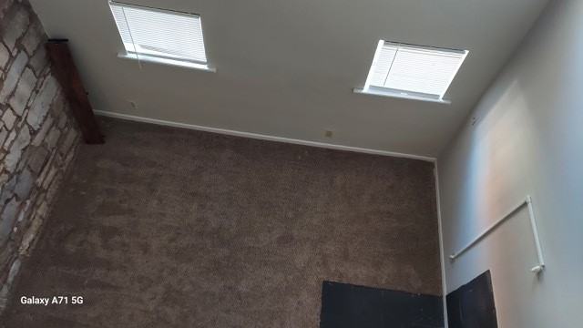 Menard Apts - Photo 3 of 7