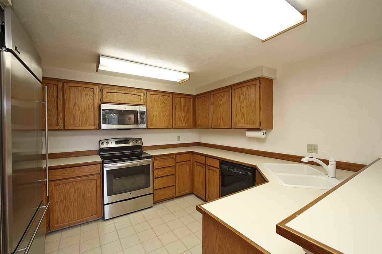 7600 Se 29th St #401 - Photo 3 of 21