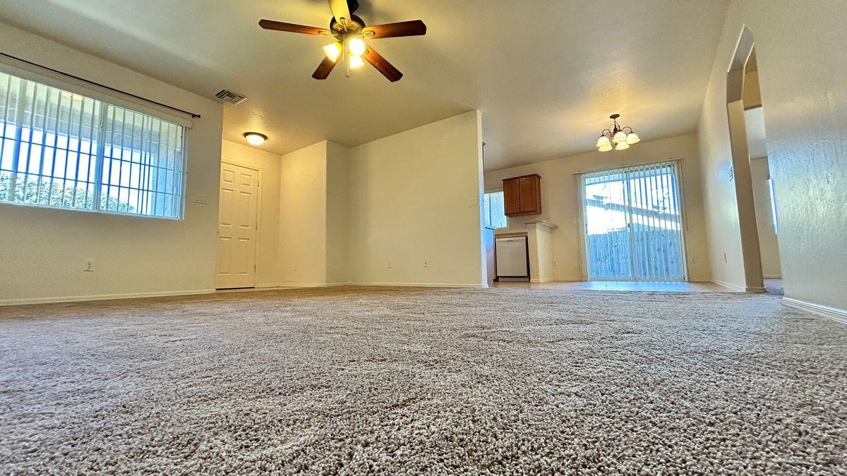 3101 N Corrine Dr - Photo 3 of 16