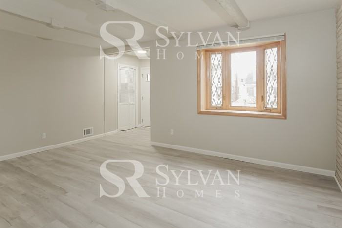 2008 Irwin St - Photo 3 of 15