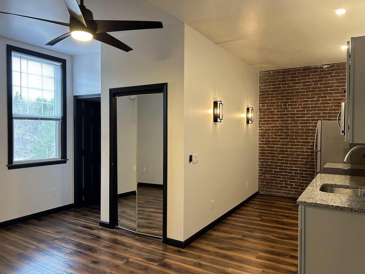 24 Beacon St #304D - Photo 2 of 12