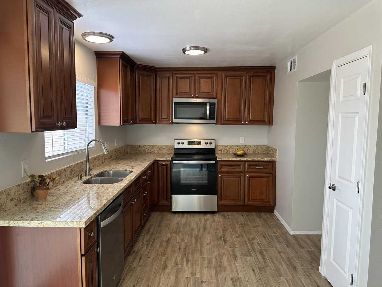 25863 Pacific St #7 - Photo 2 of 23