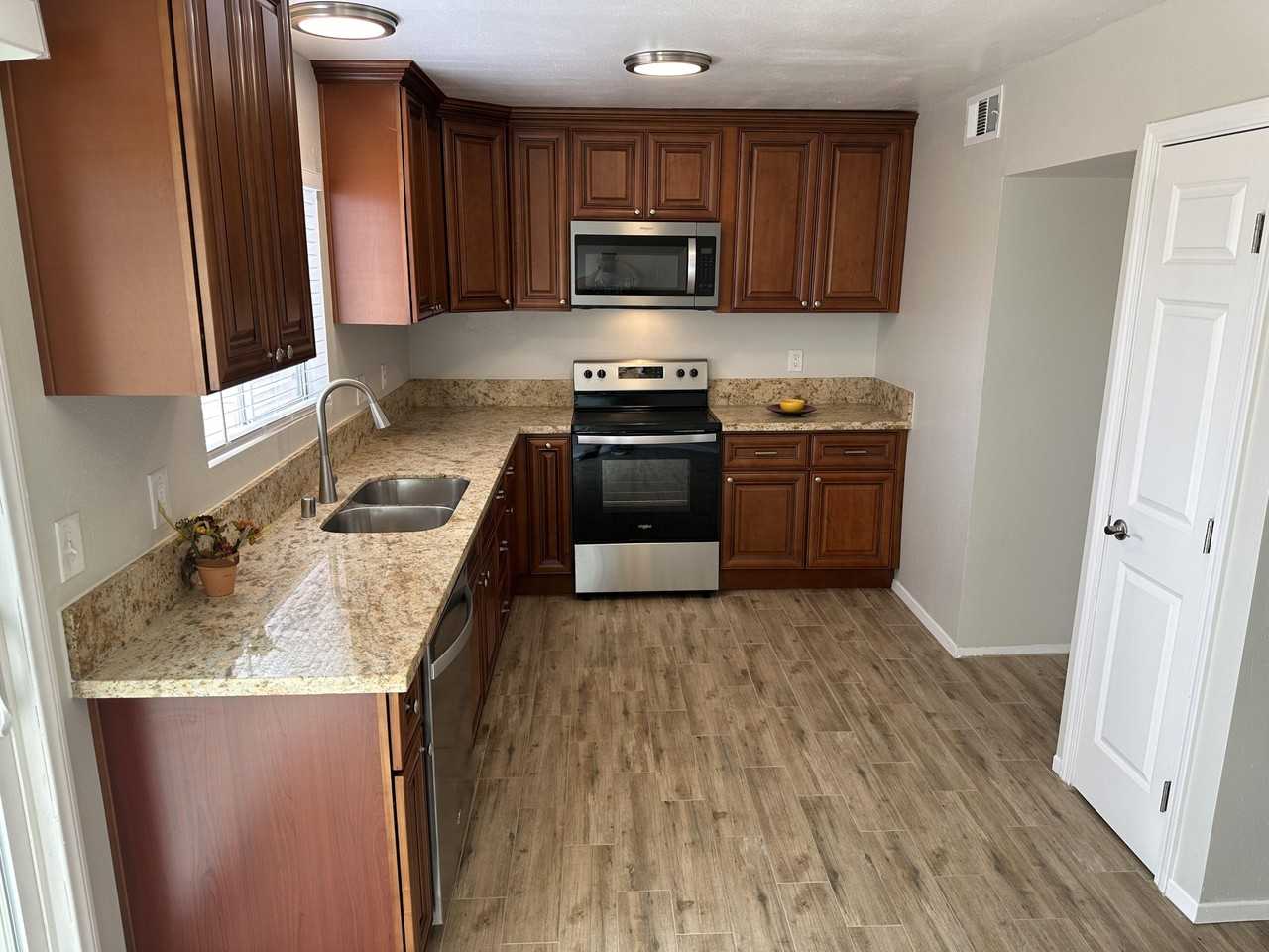 25863 Pacific St #7 - Photo 3 of 23