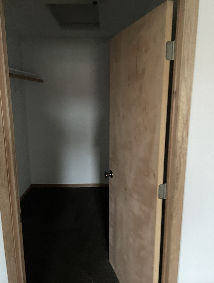 16210 Ridgeview Dr #401 - Photo 4 of 11