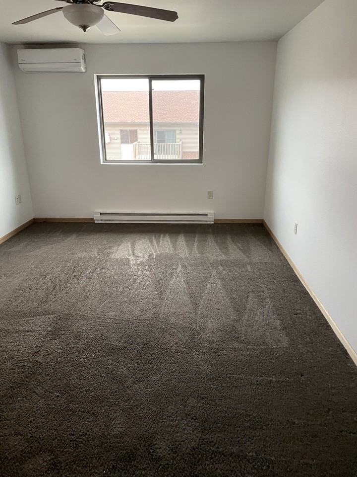 16210 Ridgeview Dr #401 - Photo 5 of 11