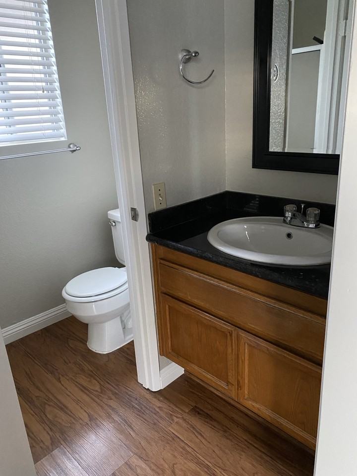 7762 Speer Dr #D - Photo 3 of 8