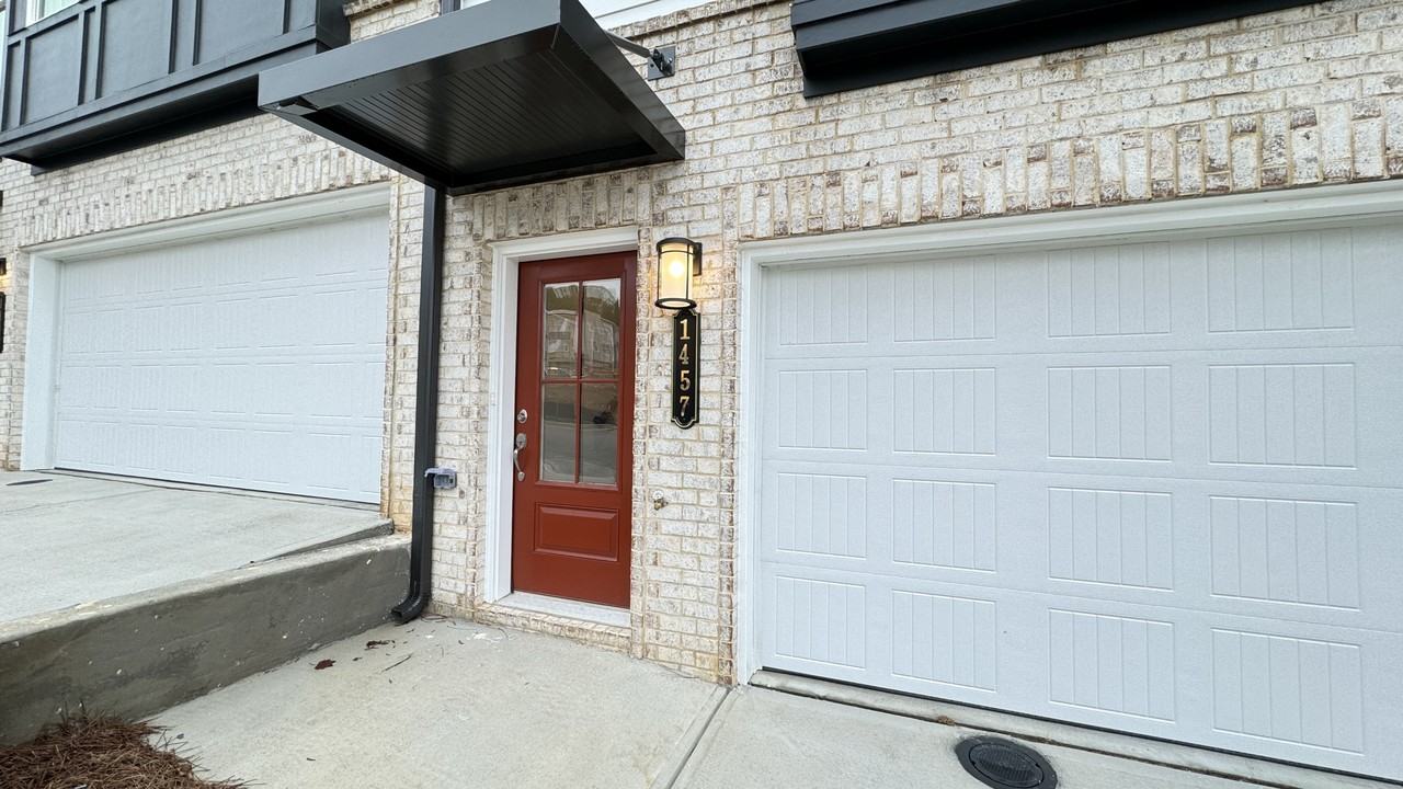 1457 Creekside Cir Nw #1437 - Photo 2 of 50