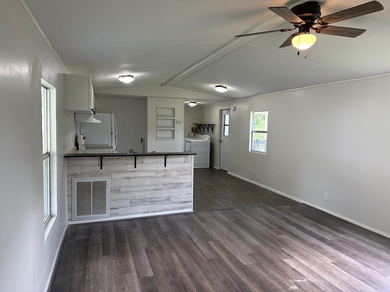 4865 Nw 27th St #NA - Photo 2 of 25