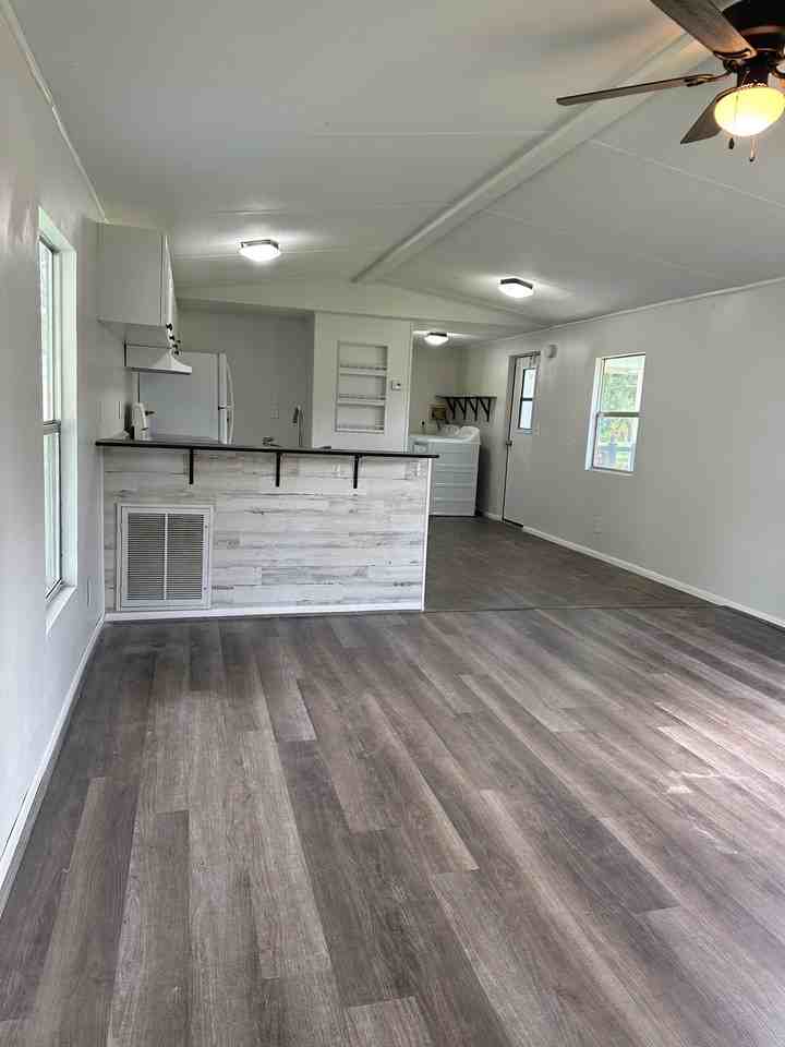 4865 Nw 27th St #NA - Photo 3 of 25