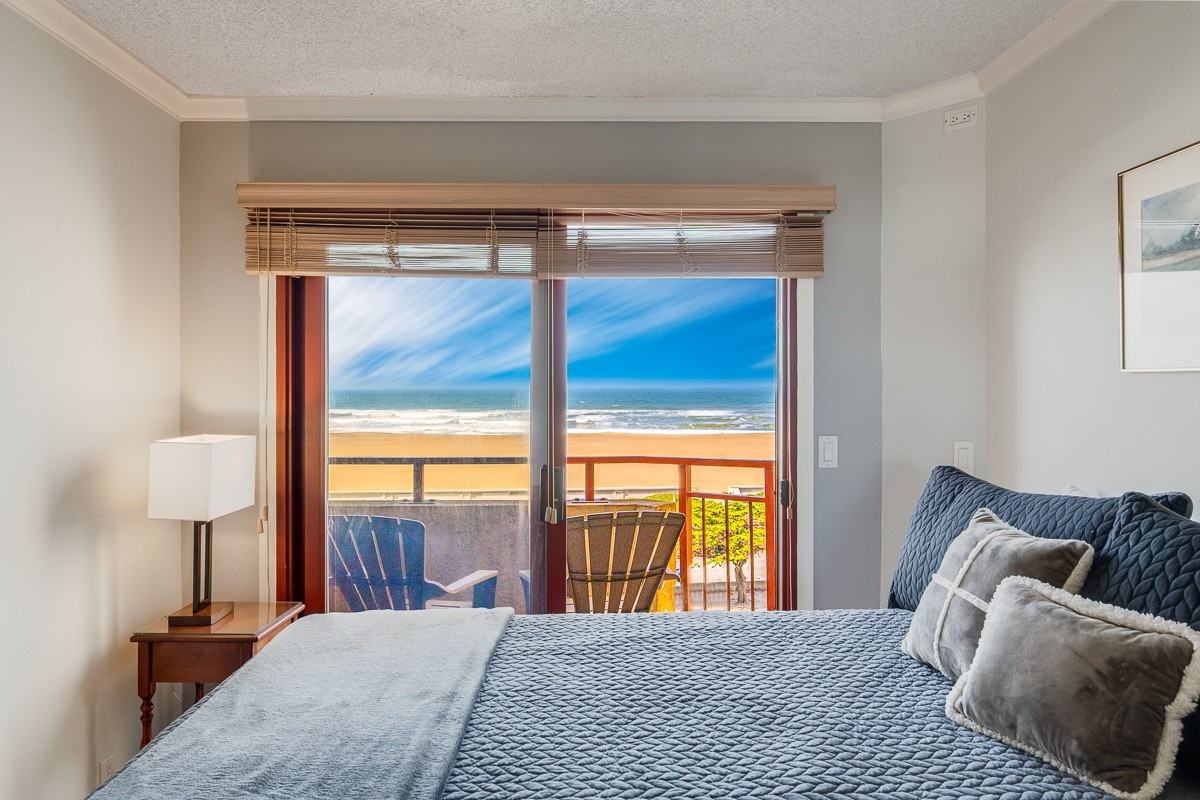 855 La Playa St - Photo 3 of 24