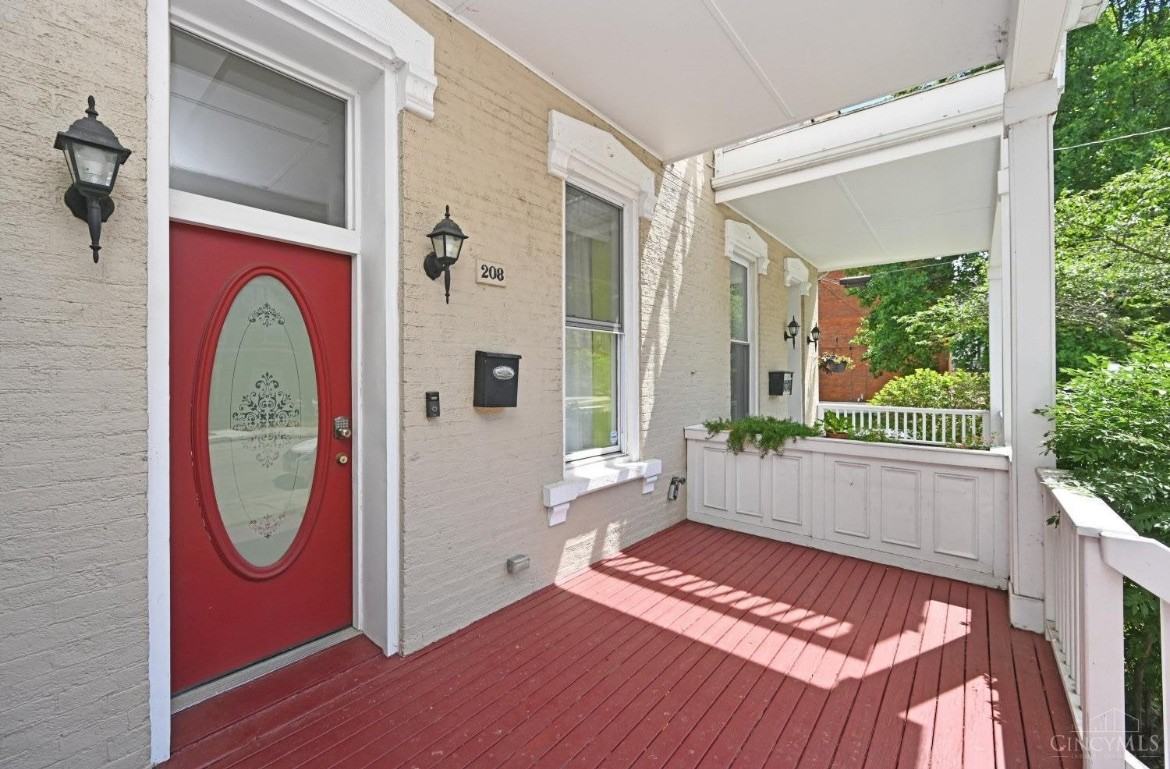 208 Oak St #NA - Photo 3 of 34